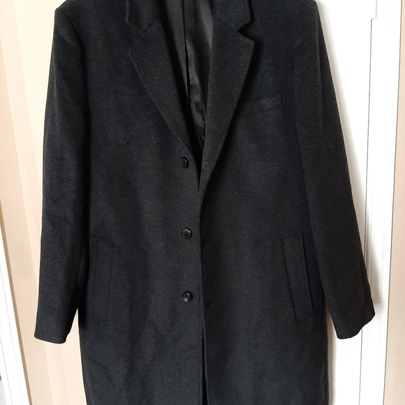 Mens coat - Picture 2 of 7